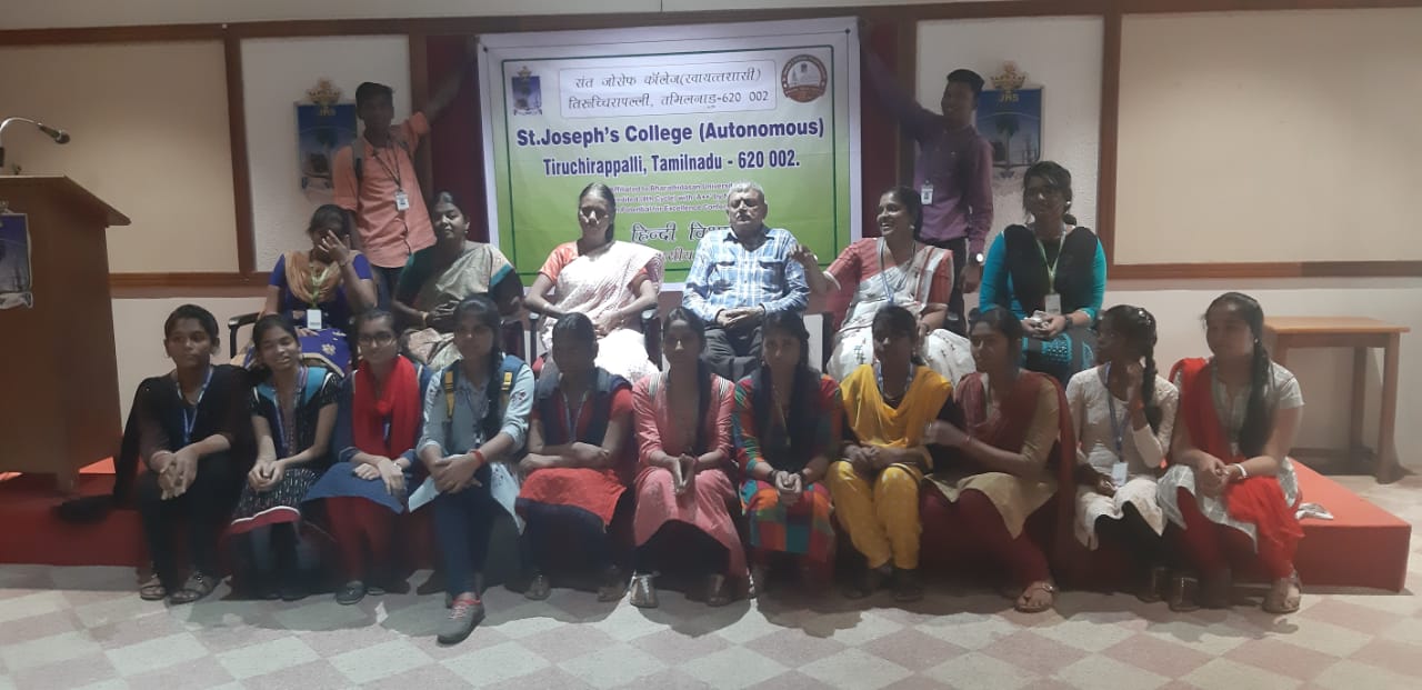 On 4th of December 2019 department of Hindi  organized  a one day workshop  on